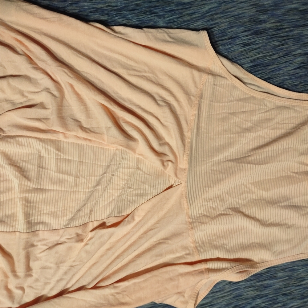 Tank top - Picture 3 of 3